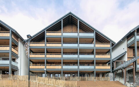 Vaujany 125: Familiale, Appartement, Véhicule De Luxe, Mid-Taille Car, Parking, Sedan, Voiture Compacte, City Car