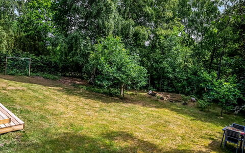 Hejne - 600M from the Sea: Arbre, Herbe, Arbuste, Jardin, Lot Terre, Zone Rurale, Pelouse, Ombre