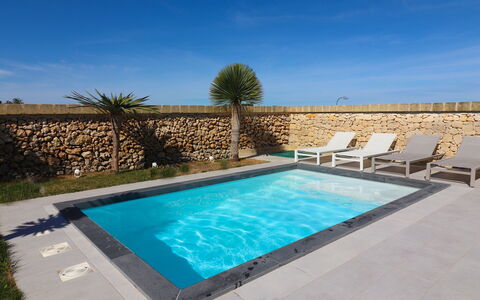 Villa Ginevra Luxury Otranto: Bleu, Piscine, Sol, Sol, Composite, Recours, Mobilier De Jardin, Tuile, Béton, Conception