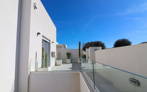 Villa Ginevra Luxury Otranto: Architecture, Zone Résidentielle, Design Urbain, Appartement, Composite, Domicile, Balcon, Béton, Ombre, Conception