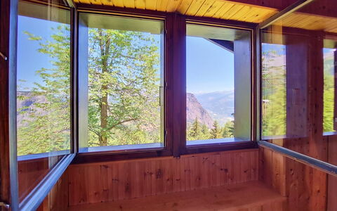 Le Mayen D'Ovronnaz: Bois, Dur, Tache De Bois, Verre, Planche, Daylighting, Eco Hôtel, Contre-Plaqué, Balcon, Vernis