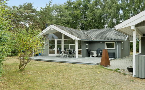 Veljan - 300M from the Sea: Maison, Toit, Domicile, Chalet, Porte, Siding, Biens, Allée, Ombre, Porche