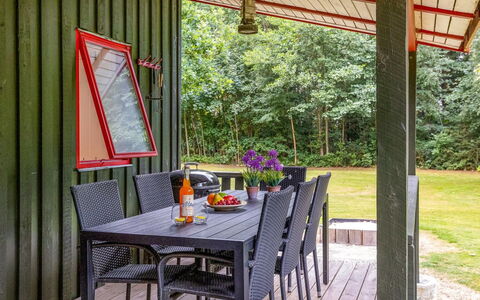 Arleta - 2Km from the Sea: Toit, Maison, Lot Terre, Domicile, Chalet, Biens, Batiments Jardin, Ombre, Cabane En Rondins, Aménagement Paysager