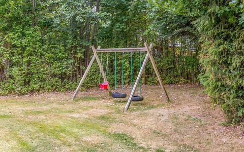 Arleta - 2Km from the Sea: Toit, Maison, Lot Terre, Domicile, Chalet, Biens, Batiments Jardin, Ombre, Cabane En Rondins, Aménagement Paysager