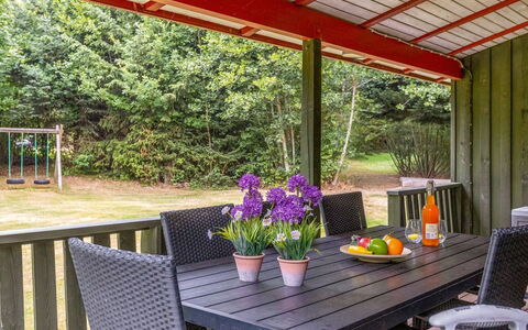 Arleta - 2Km from the Sea: Toit, Maison, Lot Terre, Domicile, Chalet, Biens, Batiments Jardin, Ombre, Cabane En Rondins, Aménagement Paysager