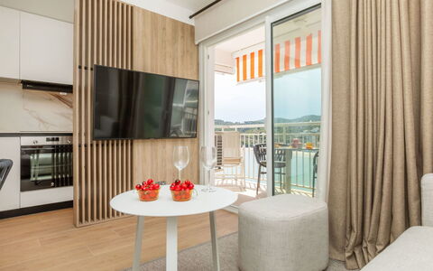 Las Vegas Ii: Appartement, Condominium, Usage Mixte, Hôtel, Balcon