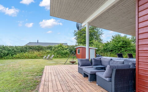 Apsolon - 100M from the Sea: Bois, Domicile, Lot Terre, Porche, Toit, Composite, Chalet, Plate-Forme, Dur, Planche