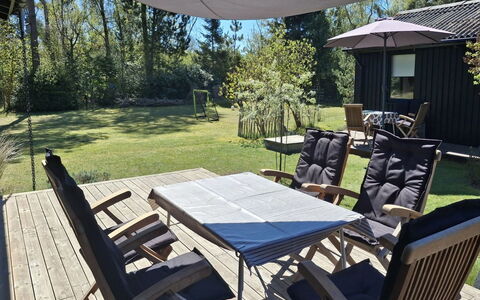 Thorunn - 250M from the Sea: Meubles, Bois, Mobilier De Jardin, Table, Chaise, Tableau De Plein Air, Ombre, Arrière-Cour, Jardin, Loisir