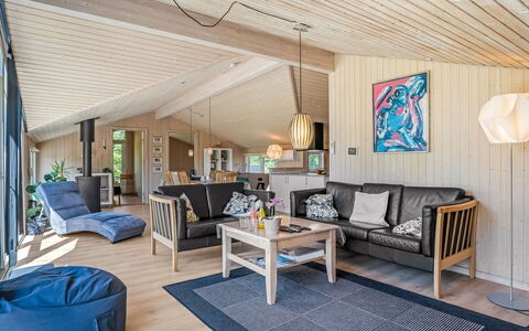 Esalina - 800M from the Sea: Bois, Meubles, Design Intérieur, Domicile, Salon, Parquet, Sol, Plafond, Canapé, Sol