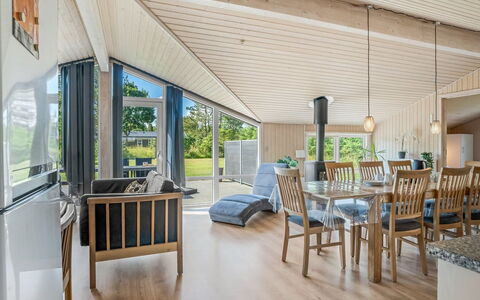 Esalina - 800M from the Sea: Bois, Domicile, Chalet, Dur, Porche, Plafond, Planche, Plate-Forme, Ombre, Parquet