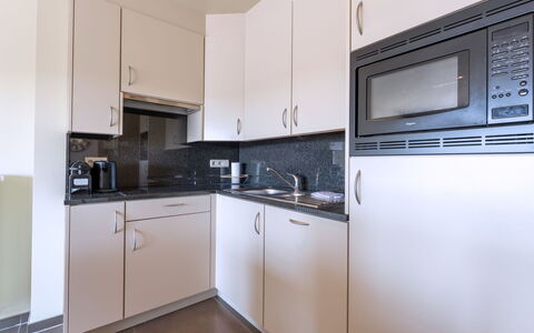Casa Nova with Balcony: Comptoir, Design Intérieur, Cuisine, Sol, Cabinetry, Principaux Appliance, Sol, Appareil De Cuisine, Pièce, Évier