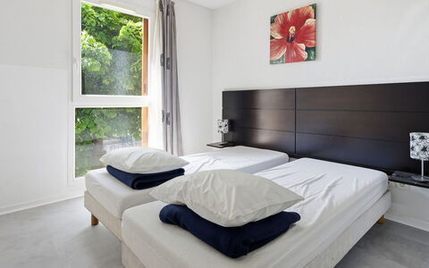 Virginia: Design Intérieur, Meubles, Lit, Sol, Bois, Sol, Chambre, Pièce, Drap De Lit, Literie