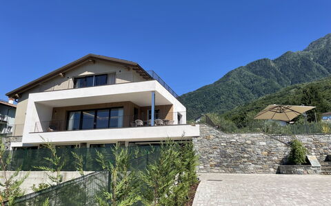 Aura: Domicile, Chaîne De Montagnes, Station De Montagne, Pente, Crête, Balcon, Village De Montagne, Villa, Eco Hôtel
