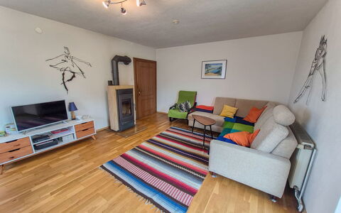 Haus Valentin: Meubles, Sol, Sol, Design Intérieur, Bois, Canapé, Pièce, Salon, Parquet, Éclairage