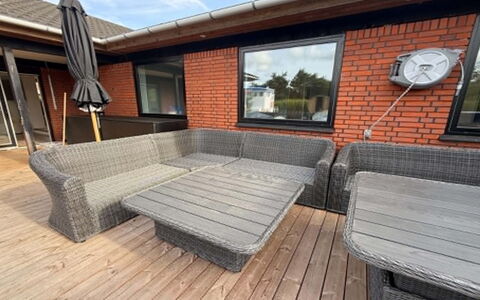 Alette - 400M from the Sea: Bois, Meubles, Mobilier De Jardin, Composite, Canapé, Plate-Forme, Patio, Dur, Tache De Bois