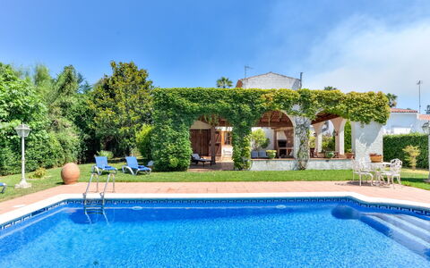 Quietud: Piscine, Biens, Recours, Jardin, Hacienda, Villa, Ombre, Aménagement Paysager, Cour, Eco Hôtel