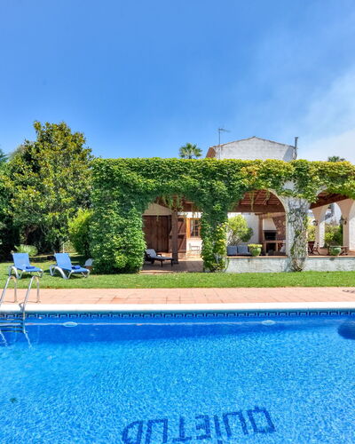 Quietud: Piscine, Biens, Recours, Jardin, Hacienda, Villa, Ombre, Aménagement Paysager, Cour, Eco Hôtel