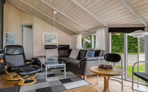 Ljubinko - 300M from the Sea: Design Intérieur, Bois, Plafond, Meubles, Sol, Sol, Salon, Canapé, Domicile, Pièce