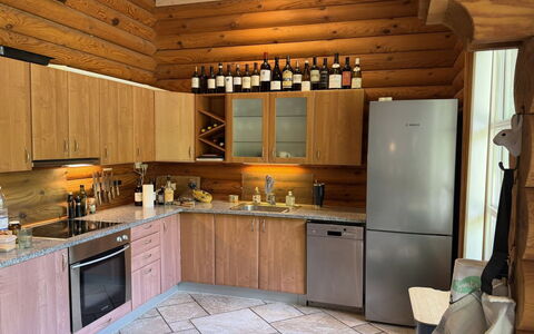 Unelma - from the Sea: Cuisine, Meubles, Comptoir, Appareil De Cuisine, Sol, Cabinetry, Principaux Appliance, Design Intérieur, Bois, Sol