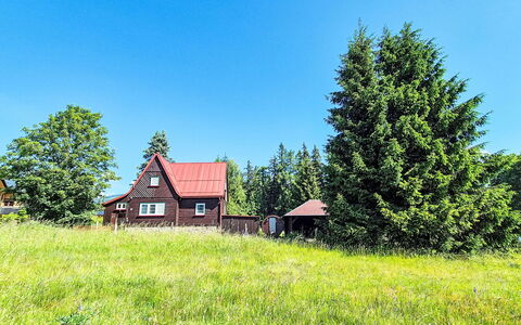 Golden View: Arbre, Herbe, Maison, Domicile, Chalet, Lot Terre, Toit, Zone Rurale, Plaine