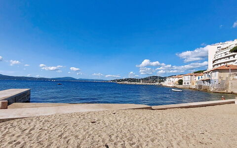 Le Grand Hotel: Horizon, Côte, Cotiers Et Relief Océaniques, Colline, Mer, Plage, Rive, Océan, Baie, Vacances