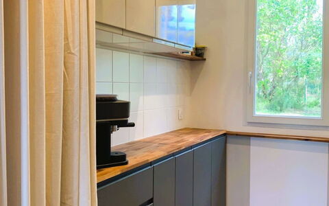 Allée des Dunes: Design Intérieur, Sol, Bois, Cabinetry, Sol, Cuisine, Comptoir, Appareil De Cuisine, Meubles, Éclairage
