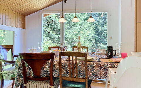 Chalet Chaudoudoux: Meubles, Design Intérieur, Luminaire, Sol, Chaise, Plafond, Bois, Table, Salle À Manger, Sol