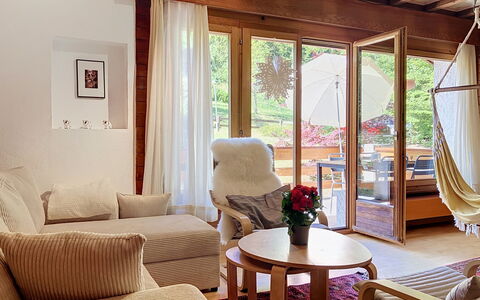 Les Paccots 603: Meubles, Design Intérieur, Sol, Sol, Bois, Canapé, Pièce, Salon, Éclairage, Chaise