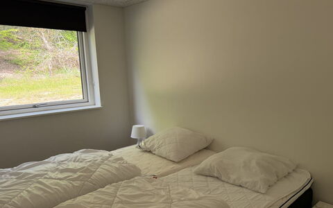 Adisl - 800M from the Sea: Chambre, Sol, Lit, Drap De Lit, Literie, Cadre De Lit, Pièce, Plafond, Dur, Daylighting
