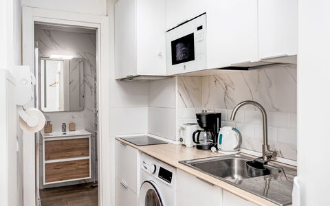 Las Naciones: Appareil De Cuisine, Comptoir, Principaux Appliance, Cuisine, Cabinetry, Sol, Électroménager, Design Intérieur, Bois, Sol