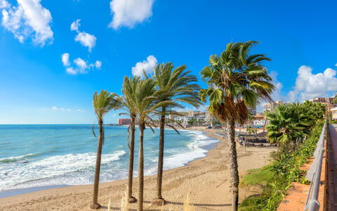 Las Naciones: Bleu, Plan D'Eau, Plage, Côte, Mer, Cotiers Et Relief Océaniques, Été, Rive, Horizon, Océan