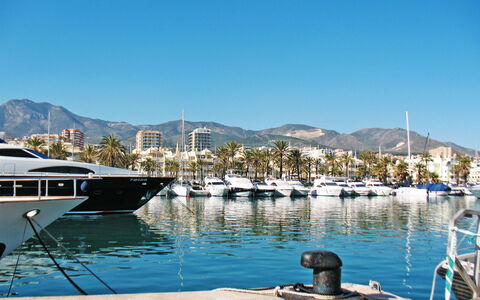 Las Naciones: Ciel, Bateau, Marina, Navire, Bateaux Et Nautique - Materiel Et Fournitures, Port, Port, Architecture Navale, Quai
