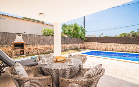 Garlanda: Piscine, Sol, Sol, Meubles, Recours, Mobilier De Jardin, Composite, Chaise, Ombre, Tuile