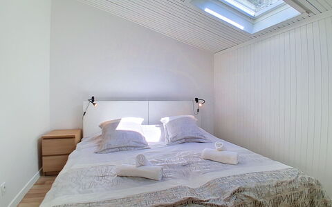 Les 3 Voiles: Design Intérieur, Sol, Chambre, Sol, Lit, Bois, Plafond, Meubles, Textile, Drap De Lit