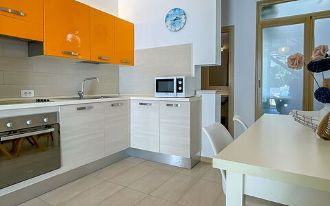 Volme: Sol, Design Intérieur, Sol, Bois, Comptoir, Meubles, Plafond, Cuisine, Luminaire, Appareil De Cuisine