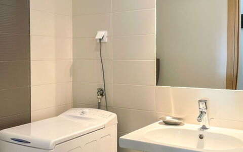 Volme: Sol, Luminaire Plomberie, Mur, Sol, Design Intérieur, Lavabo, Salle De Bains, Évier, Plomberie, Robinet