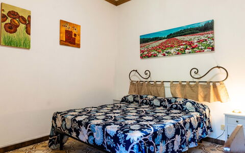 Oliver: Chambre, Lit, Meubles, Drap De Lit, Design Intérieur, Literie, Sol, Sol, Cadre De Lit, Linge