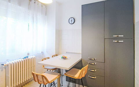Boscolago: Meubles, Sol, Design Intérieur, Bois, Sol, Éclairage, Cabinetry, Cuisine, Pièce, Chaise