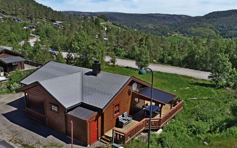Bjørnbu: Bois, Maison, Toit, Chalet, Domicile, Zone Rurale, Paysage, Lot Terre, Établissements Humains, Pente