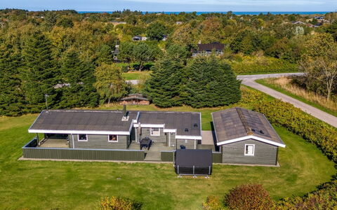 Christiern - 600M from the Sea: Zone Résidentielle, Domicile, Maison, Toit, Paysage, Plaine, Biens, Lot Terre, Chalet, Banlieue