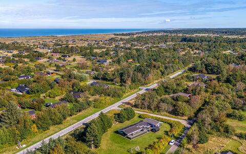 Christiern - 600M from the Sea: Vue Du Ciel, Photographie Aérienne, Paysage, Zone Résidentielle, Lot Terre, Plaine, Design Urbain, Rue, Banlieue, Chaparral
