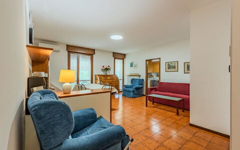 Locanda dei Nonni: Design Intérieur, Sol, Meubles, Sol, Pièce, Appartement, Plafond, Cadre, Canapé, Salon