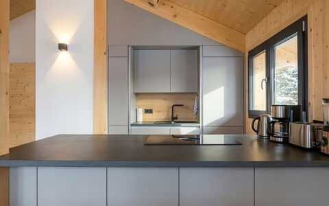02 Nth031 Sup Chalet mit Sauna und Hot Tub 2 Etage: Cuisine, Plafond, Comptoir, Design Intérieur, Cabinetry, Evier, Luminaire, Appareil De Cuisine, Luminaire Plomberie, Électroménager