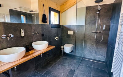 02 Nth051 18B Sup Chalet mit Sauna und Hot Tub 2 e