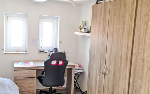 Workbase Nidderau: Meubles, Bois, Design Intérieur, Sol, Sol, Pièce, Parquet, Cabinetry, Tiroir, Domicile