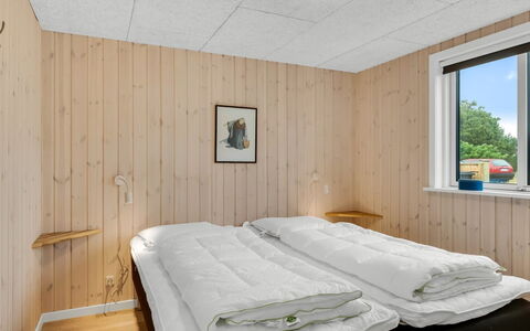 Ylermi - 600M from the Sea: Bois, Plafond, Chambre, Design Intérieur, Sol, Lit, Sol, Drap De Lit, Literie, Pièce