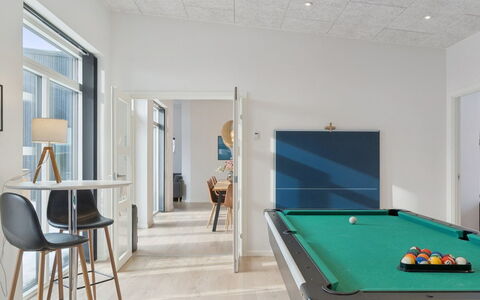 Hubertina - 900M from the Sea: Design Intérieur, Sol, Sol, Mur, Plafond, Bois, Luminaire, Meubles, Éclairage, Pièce