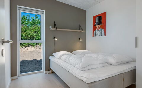 Hubertina - 900M from the Sea: Design Intérieur, Mur, Chambre, Sol, Sol, Lit, Plafond, Bois, Meubles, Drap De Lit