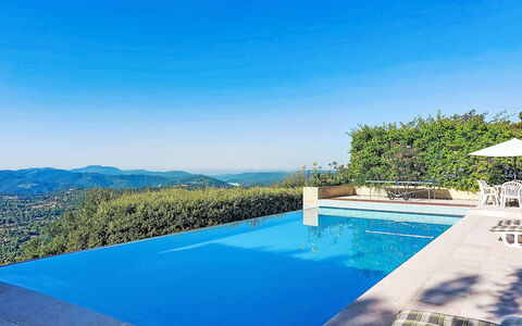 Balcon D'Azur: Piscine, Bleu, Recours, Composite, Eco Hôtel, Ombre, Mobilier De Jardin, Caractéristique De L'Eau, Hôtel, Balancelle