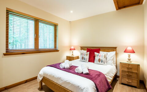 Ballater 100: Zone Résidentielle, Colline, Maison, Domicile, Recours, Chaîne De Montagnes, Eco Hôtel, Station De Montagne, Biens, Villa
